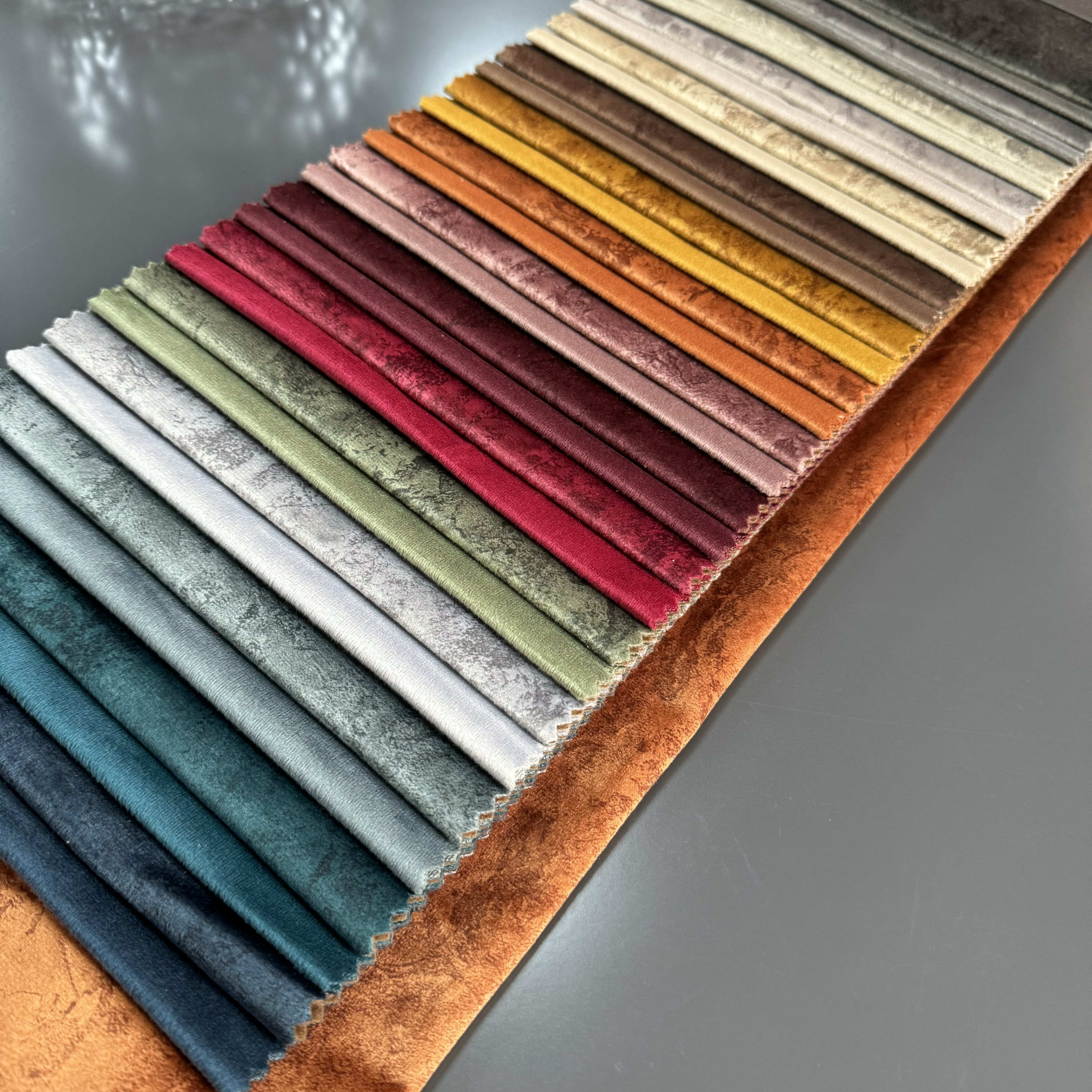 Ready Goods Hot Selling Soft Baby Face Red Holland Velvet Upholstery Fabric Dutch Velvet Sofa Fabric