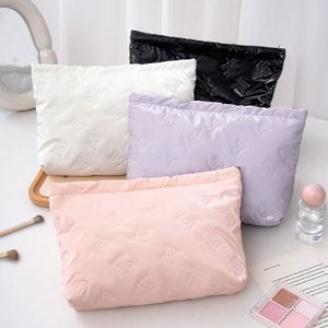 Bolsa de Cosméticos Impermeable Fácil de Limpiar, Bolsa de Maquillaje con Lazo para Mujeres y Niñas, Organizador de Artículos de Aseo para Viaje - Product Image 1