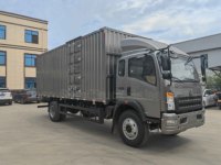 SINOTRUK HOWO 4x2 petit camion de boîte de livraison de 8 tonnes