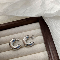 Vente en gros INS Boucles d'oreilles créoles métalliques grandes, creuses, demi-cercle, pour femmes, bijoux volumineux