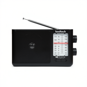 Radio Portátil de Plástico Kooltech de 4 Bandas AM/FM SW con Altavoz y Antena Integrados, Funciona con Batería, Dimensiones 22x12x5.5cm - Product Image 1