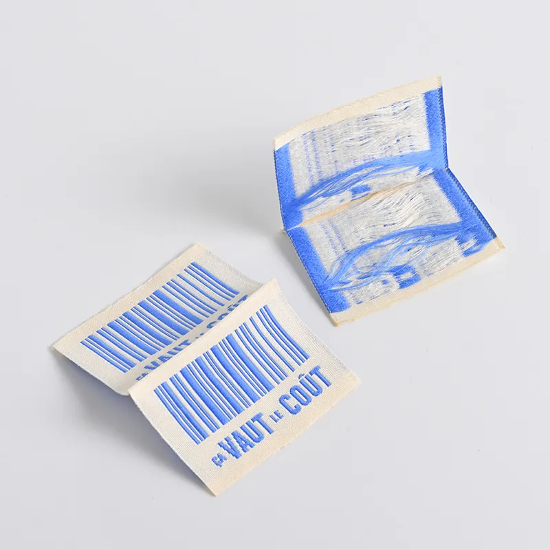 Пользовательские манхэттенские складные qr-код тканые этикетки Роскошная Одежда персонализированные этикетки для штрих-кода одежда тканые этикетки для одежды
