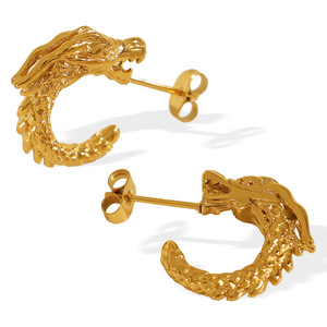 Boucles d'oreilles en forme de tête de dragon de style chinois, en or, unisexes, à porter au quotidien - Product Image 5