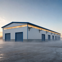 Atelier en acier 75m avec structure portique, toit bleu cobalt, porte enroulable, rail de grue, bâtiment industriel Morning Mist