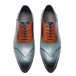 Zapatos negros cosidos a mano, personalizados y a la moda para hombre, zapatos de cuero vacuno hechos a mano, zapatos de vestir y Oxford azules casuales. - Product Image 3