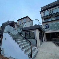Rampe en verre en alliage d'aluminium sur mesure pour villa, escalier sécurisé, vue dégagée, esthétique, facile à nettoyer, design moderne sans cadre, résistant au vent