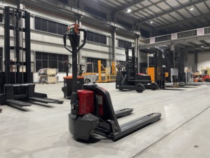 WELIFT EPT15C CE Certified 1.5T 24V 20Ah Lithium-Ion Battery Hydraulic Side Shifter Polyurethane Tire Pallet Jack New Electric - Product Image 4