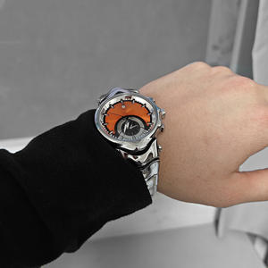 Montre en acrylique résistante à l'eau 50m, design original vintage Y2K, rétro non conventionnel, écologique, pour hommes et femmes - Product Image 3