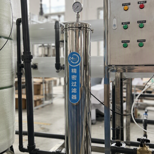 Système d'osmose inverse industriel monté sur châssis 4T/H pour le traitement de l'<span class=keywords><strong>eau</strong></span>, destiné aux usines d'<span class=keywords><strong>eau</strong></span> minérale et de boissons - Product Image 4