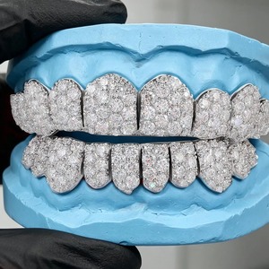 Parrillas Dentales de Diamantes Moissanite de Calidad Premium, Joyería de Lujo Hip Hop para Uso en Moda y Estilo Personalizado, Disponible a Precio de Exportación - Product Image 6