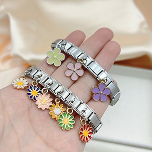 จี้ดอกเดซี่เคลือบสีสันสดใสทันสมัย สไตล์อิตาลี  ทำจากสแตนเลส  สำหรับสร้อยข้อมือ DIY - Product Image 2