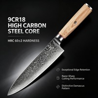 Damascus keukenmes met decoratieve rivet & houten handvat Gyuto mes voor thuis koken van gastronomische gerechten