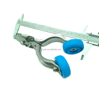 Chariot suspendu en acier inoxydable 304 personnalisé pour le transport de tubes, de tuyaux, de rails, de convoyeurs, de transformation de la volaille, d'abattage de poulets