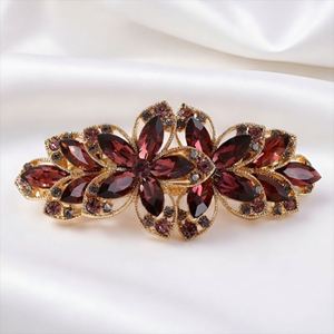 Élégantes pinces à cheveux en cristal pour femmes, barrettes à cheveux scintillantes en strass pour les fêtes et le quotidien - Product Image 3