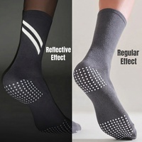 Chaussettes réfléchissantes en coton tricoté, antidérapantes, qui brillent dans le noir, pour la sécurité nocturne, haute visibilité, pour le cyclisme, la course à pied, pour les jeunes, les hommes et les femmes