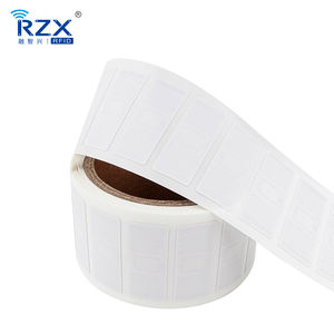 공장 직송 장거리 무료 샘플 UHF <span class=keywords><strong>RFID</strong></span> 860-960MHz Qstar-7U 스마트 화이트 블랭크 의류 소매용 태그 라벨 스티커 - Product Image 2