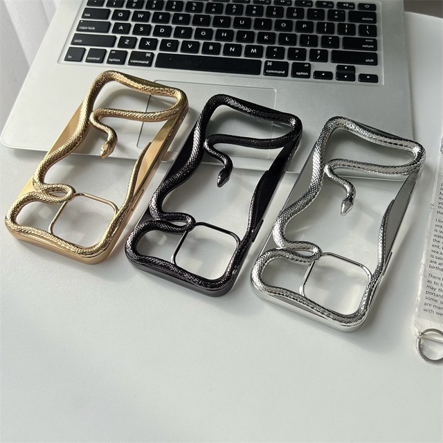 Stylish 3D Hollow Glossy Electroplate Luxury Design Premium Quality Shockproof Snake Phone Case for 16 17 Gold Cover