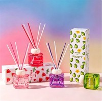 Diffuseur de parfum d'ambiance 130 ml Série Fruits d'été Pêche Fraise pour la maison et la chambre, désodorisant