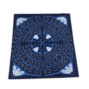 ผ้าเช็ดแว่นตาไมโครไฟเบอร์พร้อมโลโก้สั่งทำ - Product Image 5
