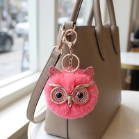 Porte-clés en forme de hibou en cristal multicolore pelucheux pendentif en fausse fourrure avec yeux en métal porte-clés en peluche
