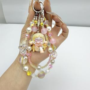 Chaîne de téléphone personnalisée Pop Mart Skullpanda, style designer pour les passionnés de téléphonie - Product Image 3