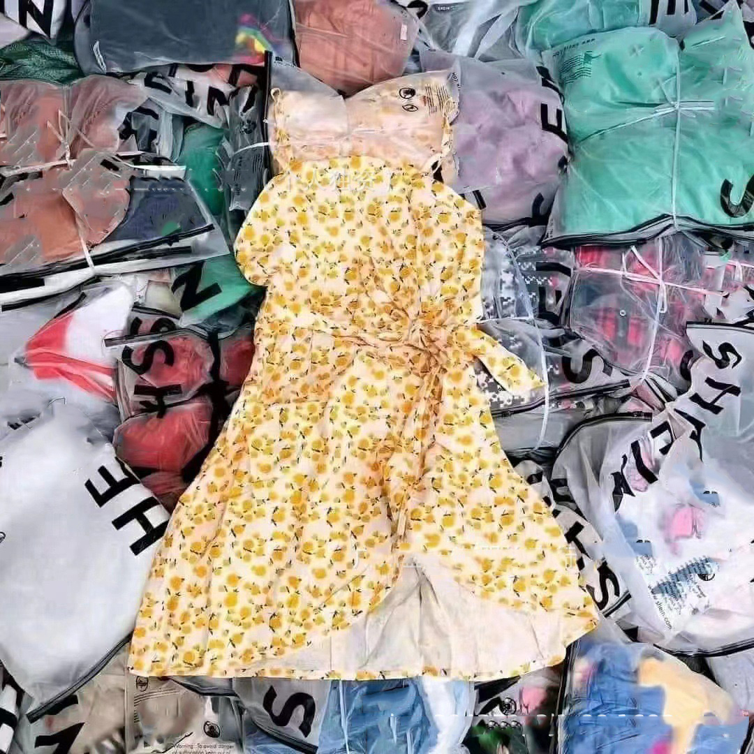 2025 Mixed Women Kids Lovitoes Sheining Dress Bales Brand New Bulk Clothes Wholesale Supplier