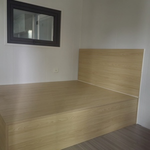 Casetta Prefabbricata a Energia Solare Apple Cabin: Casa Piccola a Basso Consumo Energetico, Modulo Abitativo Modulare per Edilizia Verde, Spazio Mobile Sostenibile - Product Image 3