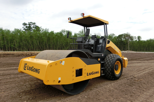 High Performance 6611E 11 Ton Single Drum Vibratory Road Roller <b>Compactor</b> With Greater Excitation Force - Product Image 2