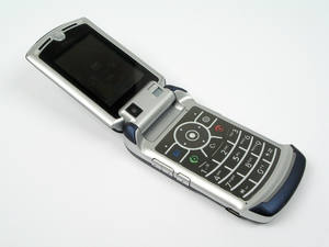 Precio barato para teléfono móvil con tapa clásica GSM desbloqueado Original para <span class=keywords><strong>Motorola</strong></span> Razr <span class=keywords><strong>V3</strong></span> v3i v3x - Product Image 3