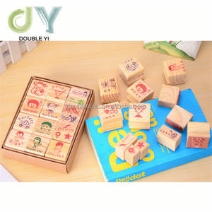 Sellos <span class=keywords><strong>de</strong></span> madera personalizados para niños, Set <span class=keywords><strong>de</strong></span> 16 unidades <span class=keywords><strong>de</strong></span> sellos divertidos para profesores - Product Image 3