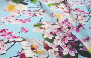 100% <span class=keywords><strong>di</strong></span> <span class=keywords><strong>seta</strong></span> <span class=keywords><strong>Crepe</strong></span> De Chine tessuto digitale stampa floreale tessuto <span class=keywords><strong>di</strong></span> <span class=keywords><strong>seta</strong></span> per le donne vestire facendo - Product Image 6