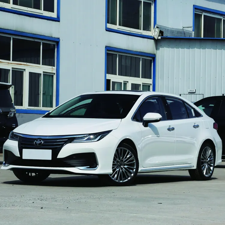 Toyota asya ejderha 2.0L 2.5L benzinli yağ-elektrikli hibrid yeni enerji araçlar 5-seater sedan ihracat için yeni arabalar