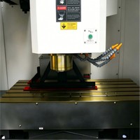 Centre d'usinage vertical CNC Fanuc VMC1160, grande table 1200x600mm, fraiseuse automatique de haute précision pour pièces aérospatiales
