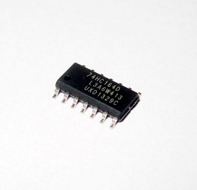 New And Original Hot SaleCounter Shift Registers CMOS Octal Bus TransceiverIc 8bit Serial Shift  14-soic