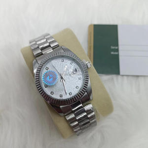 <span class=keywords><strong>Orologio</strong></span> Analogico al Quarzo di Lusso con Cinturino in Acciaio Inossidabile Dorato, Design Personalizzabile con Logo, Ultimo Modello per <span class=keywords><strong>Uomo</strong></span> - Product Image 6