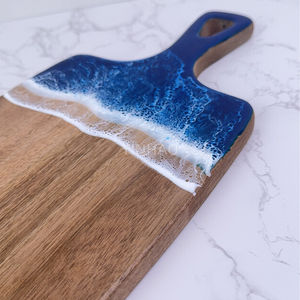 YINHAO Op maat gemaakte logo's, hoogwaardige populaire blauwe oceaan golf acacia houten epoxyhars snijplanken, hars snijplank - Product Image 3