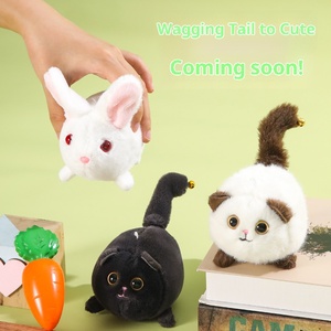 Cartone animato creativo peluche gatto bianco con una corda che scodinzola la coda portachiavi giocattolo di peluche unico con una campana per i regali - Product Image 2