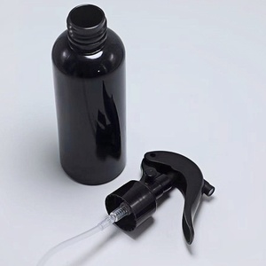 Botellas de Spray con Gatillo de Plástico Blanco y Negro de 150ml y 500ml, Recargables, con Pulverización Fina, para Cosméticos, Peluquería y Maquillaje - Product Image 6