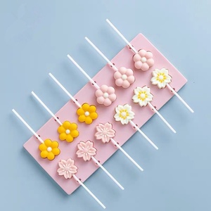 แม่พิมพ์ซิลิโคนรูปดอกซากุระน่ารักสำหรับทำขนมเค้ก ลูกอม และฟองดองท์ พร้อมแท่งไม้ สำหรับงาน DIY ทำเองที่บ้าน - Product Image 6