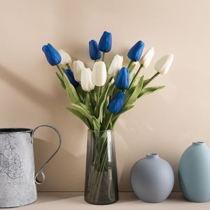 Tulipes artificielles à succès, nouvelle décoration d'intérieur populaire avec un design floral au toucher réel, vente en gros, style floral pas cher - Product Image 6