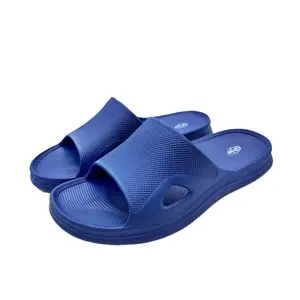 Promoción EVA Super Soft Plain Uggh Slides Chanclas para dormir en casa Zapatillas de interior Cómodas zapatillas de baño antideslizantes Zapatillas de mujer