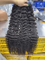 Lots de Cheveux Humains Bruts Non Traités 15A – Vendeur en Gros de Cheveux Indiens Vierges à Cuticules Alignées – Cheveux Indiens Bruts Ondulés Profonds