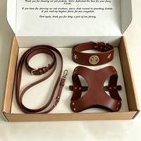 Harnais pour chien en cuir PU marron vintage avec logo personnalisé, collier et laisse 3 en 1, embellissement métallique, kit de promenade pour animaux de compagnie