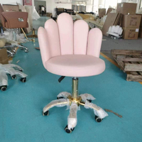Tabouret en cuir rose de luxe avec roulettes, chaise de salon de beauté moderne, petite chaise de barbier
