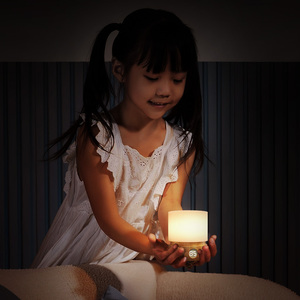 Lampada Notturna per Cameretta Effetto Legno, Lampada da Comodino Touch, Lampada Portatile per Allattamento, Dimmerabile a Regolazione Continua - Product Image 6