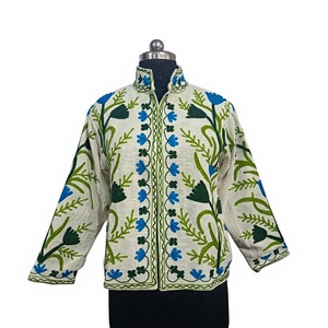 Chaqueta de Invierno Acolchada Bordada con Flores para Mujer, Cuello Alto, Manga Larga, Patchwork, 100% Algodón, para Uso Casual - Product Image 3