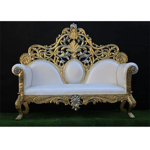 Maharaja โซฟาแกะสลักสีทองสำหรับงานแต่งงาน,โซฟานกยูงลอนดอนดีไซน์สีขาวสีทองสำหรับงานแต่งงานสไตล์ปารีสหรูหราโซฟาบัลลังก์สไตล์ King - Product Image 1