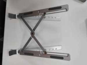 Regalos para Conferencias, Soporte Plegable de Aluminio Ajustable en Altura, Base Portátil para Computadoras Portátiles/Tabletas - Product Image 4