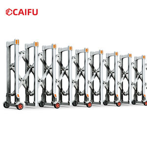 Barriere Telescopiche Retrattili in Acciaio Inox Personalizzabili per Strade e Metropolitane - Product Image 1