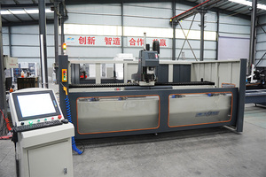 Máquina de Perforación y Fresado CNC Automática para Procesamiento de Puertas y Ventanas de Aluminio, Máquina CNC para Perfiles de Aluminio - Product Image 2